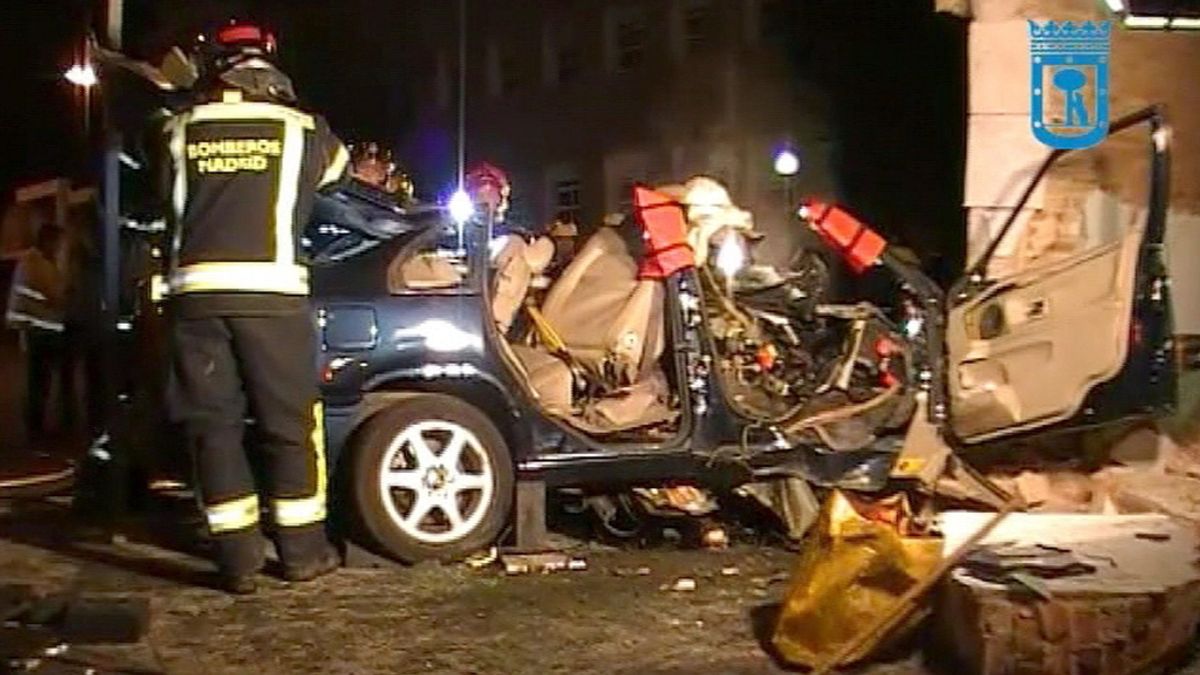 Fallece un hombre tras empotrar su vehículo contra el muro del recinto exterior de la Nunciatura Apostólica (Madrid)