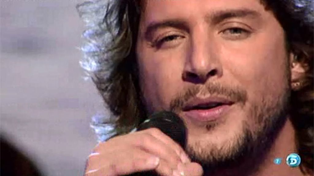 El artista ha dedicado a Rosa el tema 'No dejes de soñar'