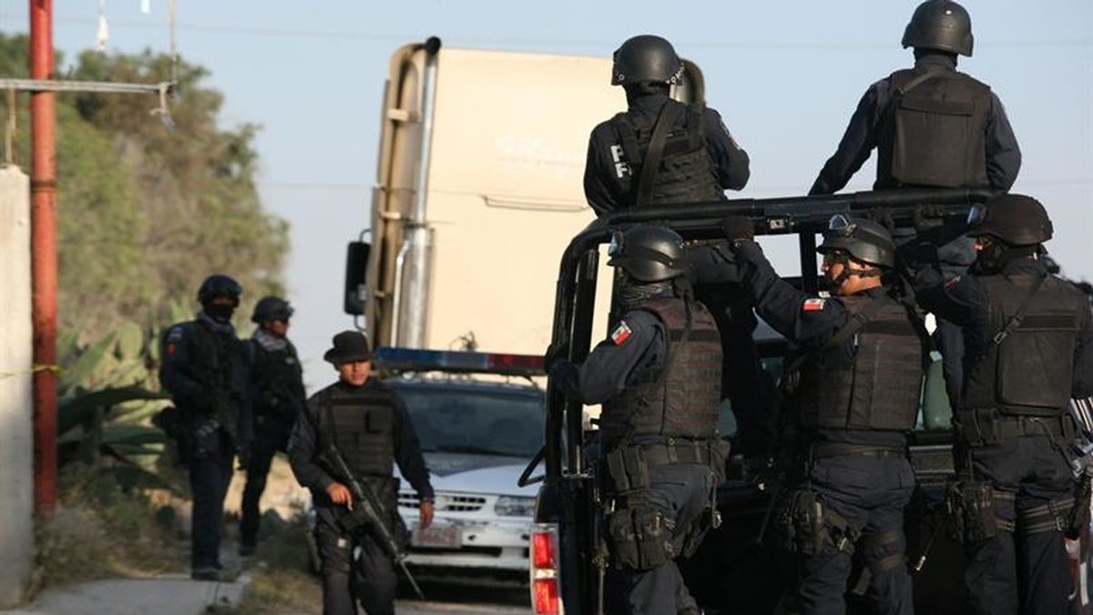 La policía mexicana acordona la zona donde encontró el camión con material radioactivo