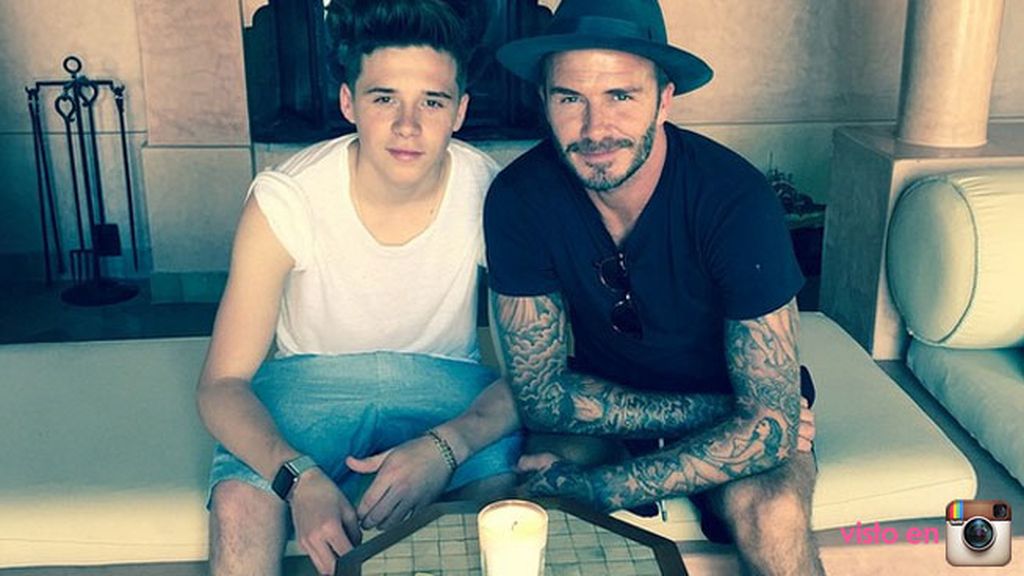 Brooklyn, que se ha convertido en una estrella de 'Instagram', ha felicitado a su padre