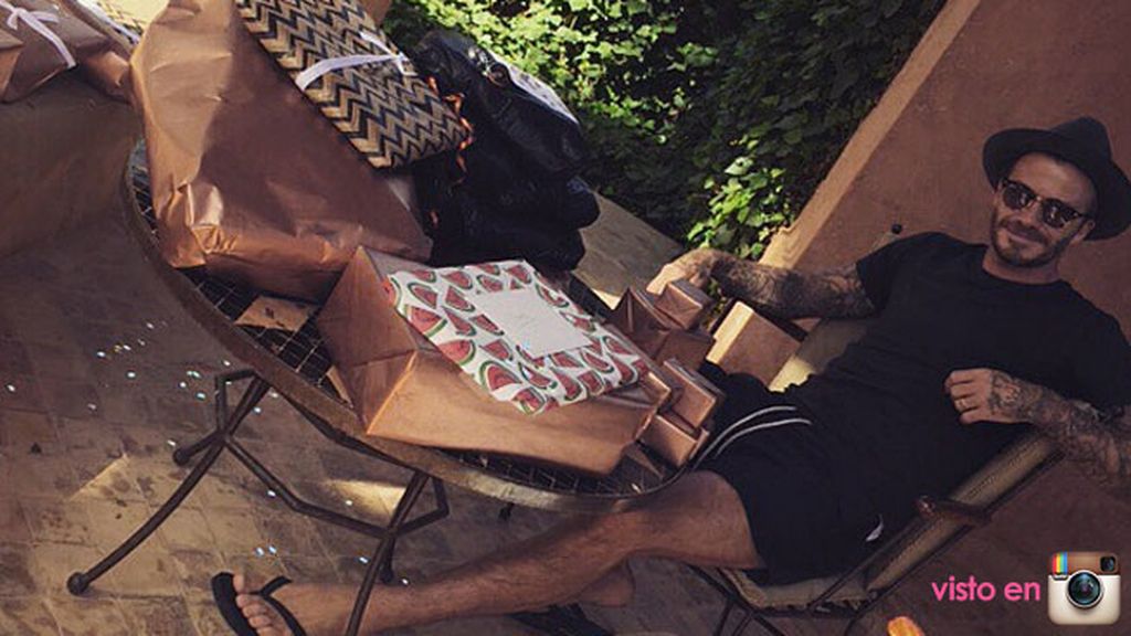 El exfutbolista ha compartido una foto con los regalos: "Me siento muy mimado hoy"