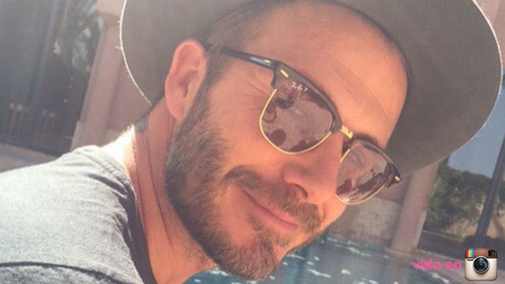 "Me siento un hombre muy afortunado", escribía junto a una foto en la piscina