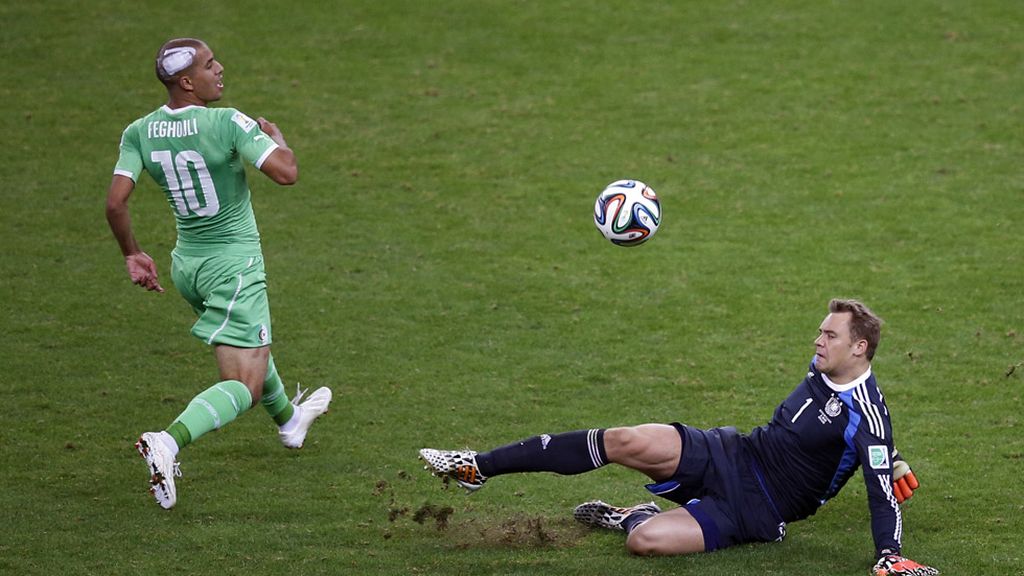 Neuer fue toda una pesadilla para los delanteros argelinos