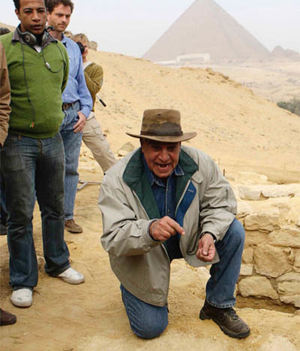 Zahi Hawass, arqueólogo de las pirámides de Egypto
