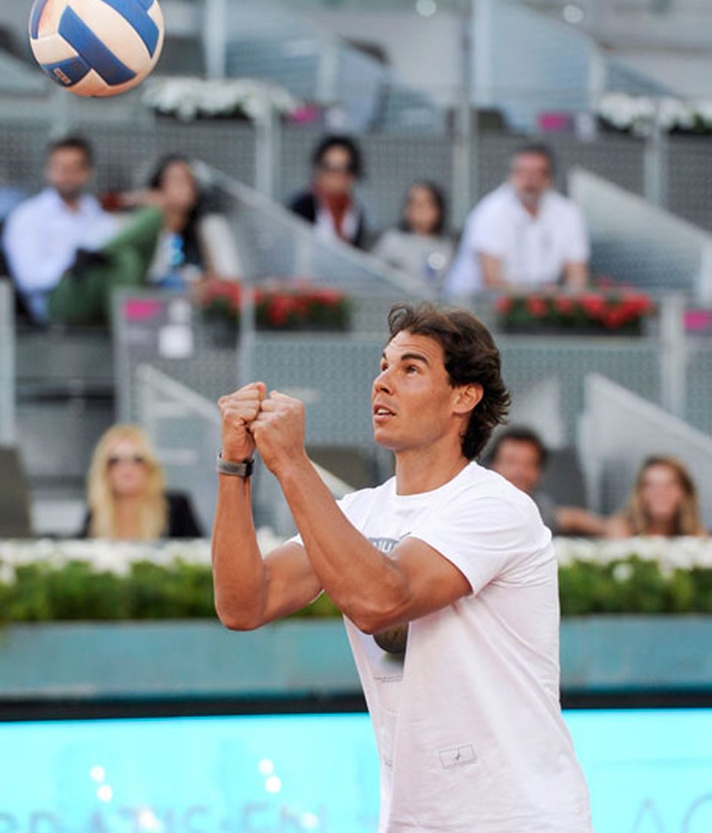 Nadal, Casillas, Sara Carbonero, Dani Rovira... ¡Famosos solidarios en el tenis!