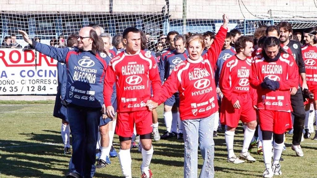 Bustamante y Maxi Iglesias, aficionados al fútbol solidario
