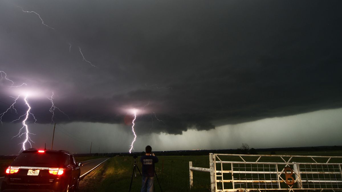 Mueren cinco personas en Oklahoma por el paso de un potente tornado
