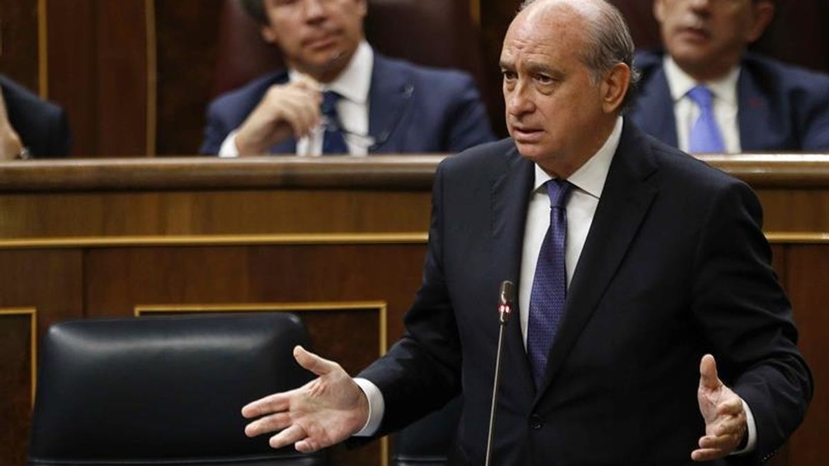 Fernández Díaz advierte de que el Gobierno "actuará" hasta "la extinción total" de ETA