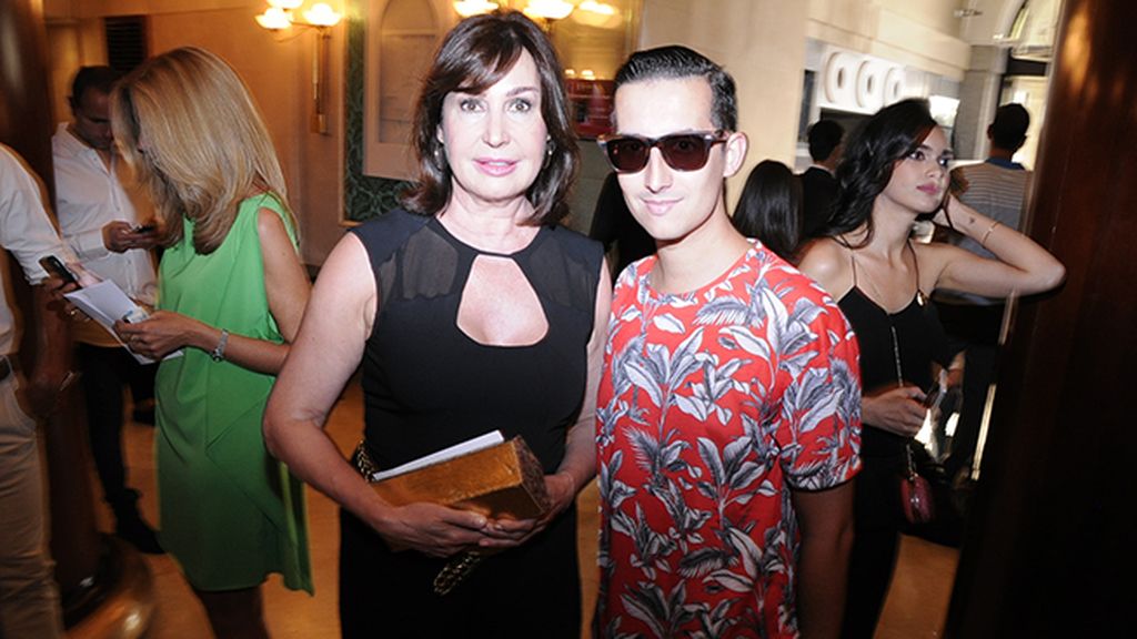 Junto a la siempre estupenda Carmen Martínez-Bordiú