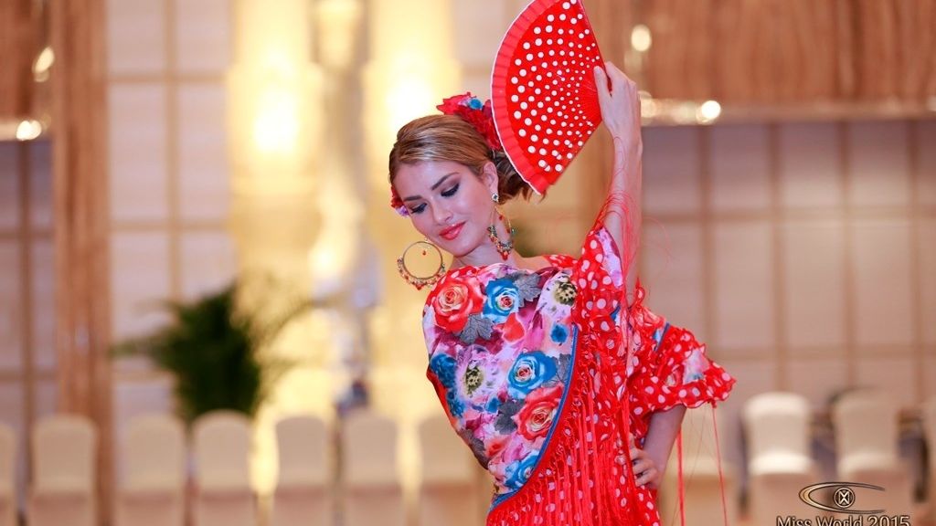 La barcelonesa se impone a la aspirante rusa e indonesia