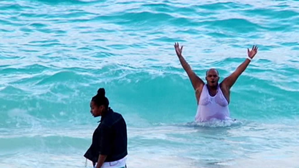 Un bañito en Las Bahamas