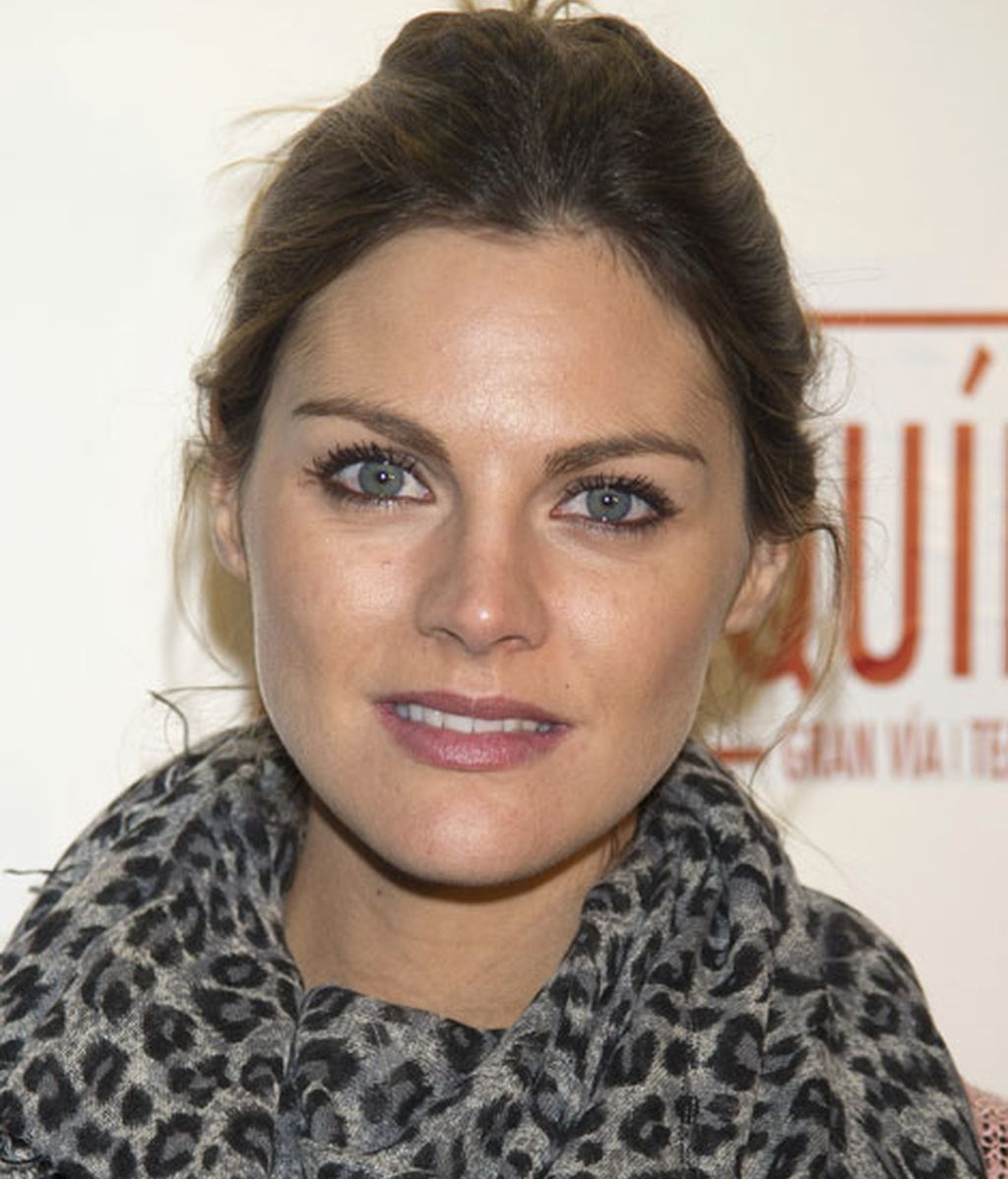 De negro y presumiendo de figura