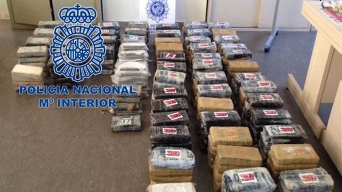 La Policía Nacional interviene 350 kilos de cocaína ocultos en un tráiler