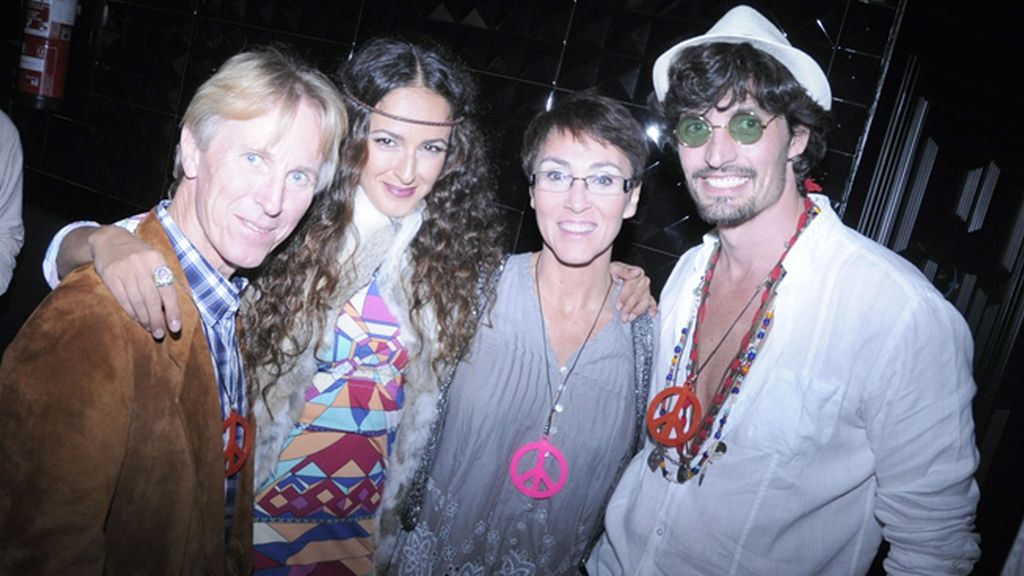 Bob Niko, Mónica Estarreado, Lola González y Felipe López