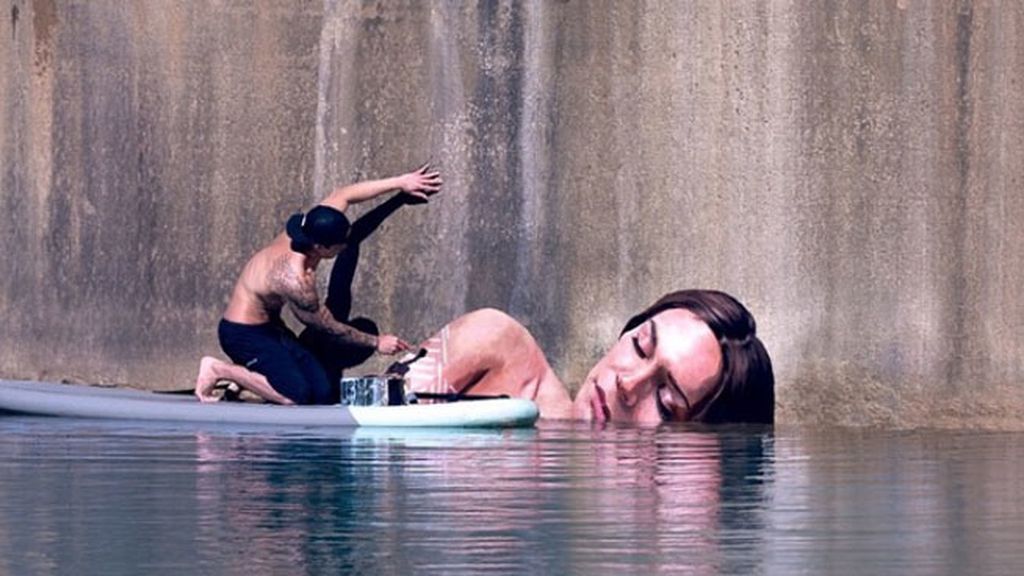 Sean Yoro, un artista sobre una tabla de surf