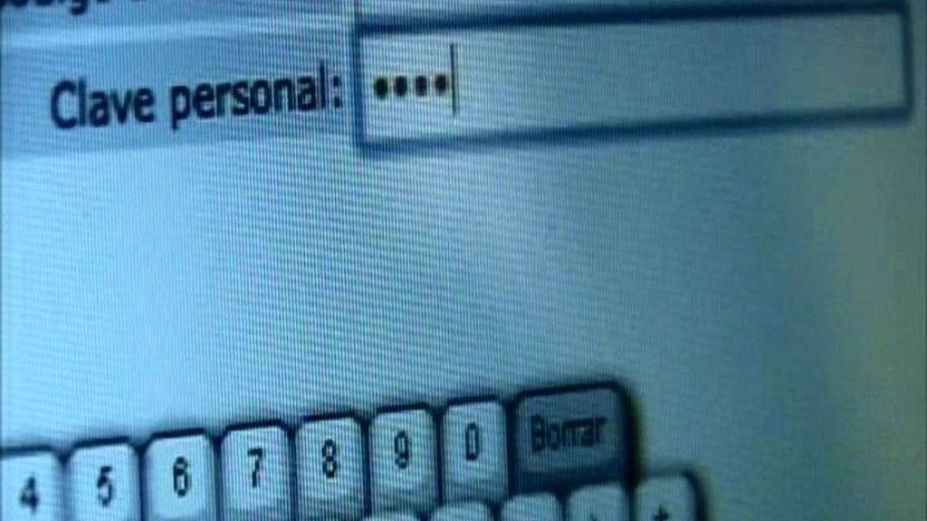 Obtener una contraseña en internet es "relativamente" fácil