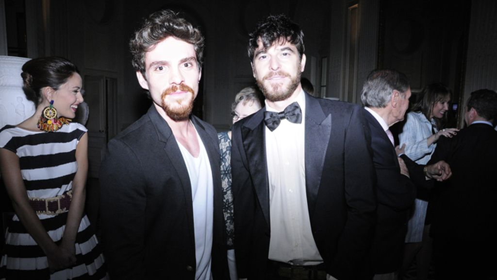 Los actores Álvaro Monje y Alfonso Bassave