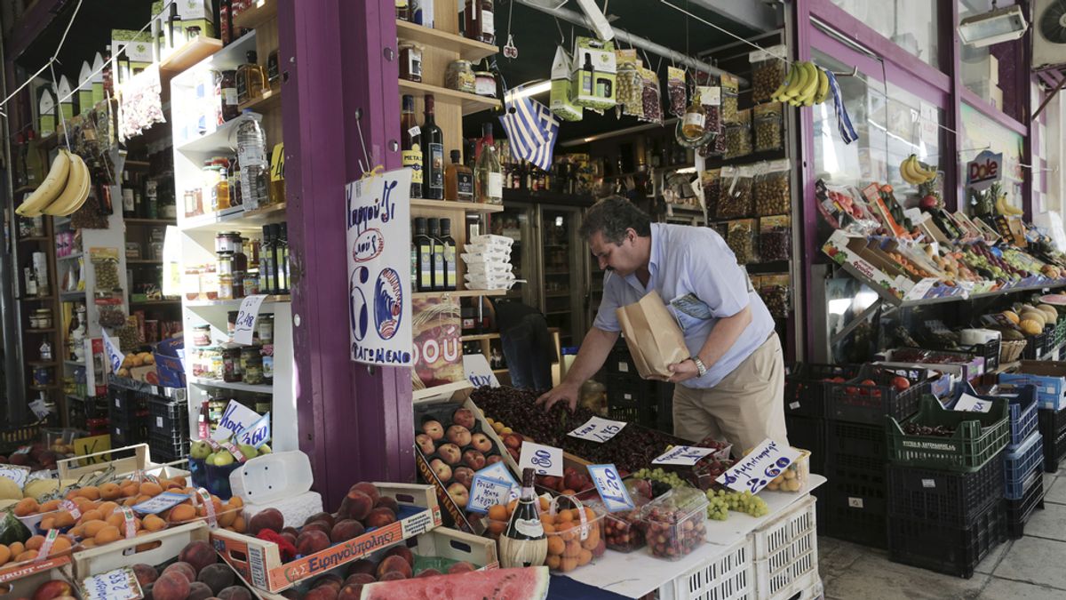 Grecia permite la venta de alimentos caducados a un precio más barato
