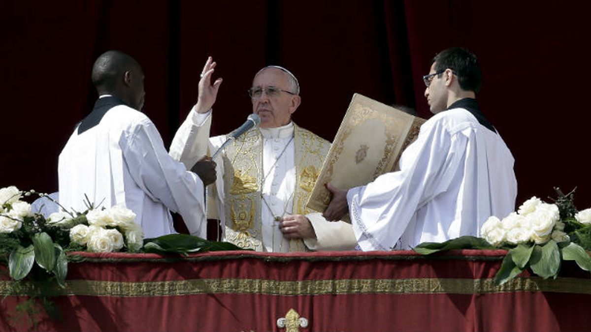 El Papa condena el rechazo a los refugiados y pide la paz en el mundo