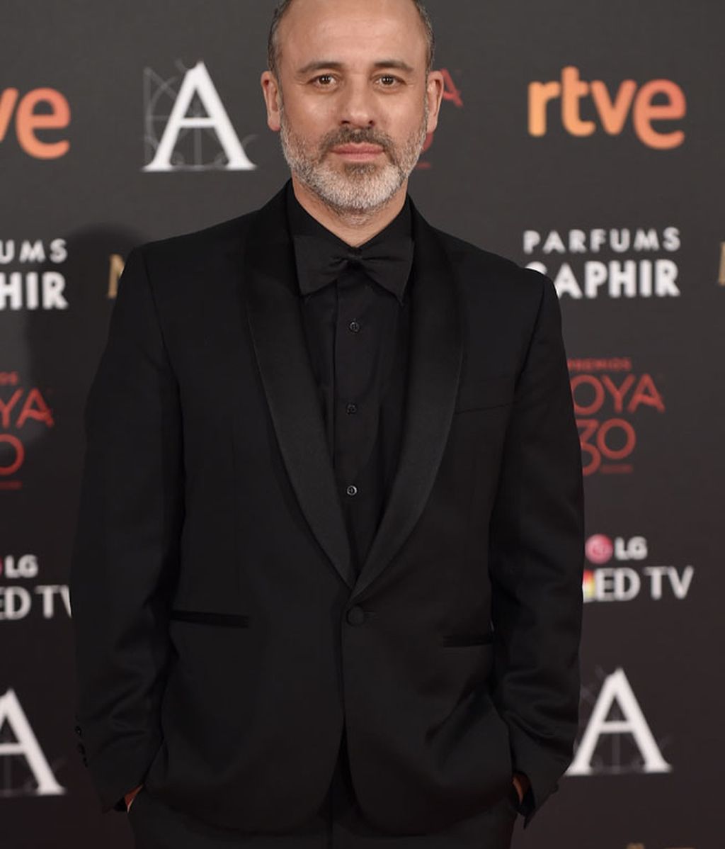 Javier Gutiérrez eligió el 'total black'