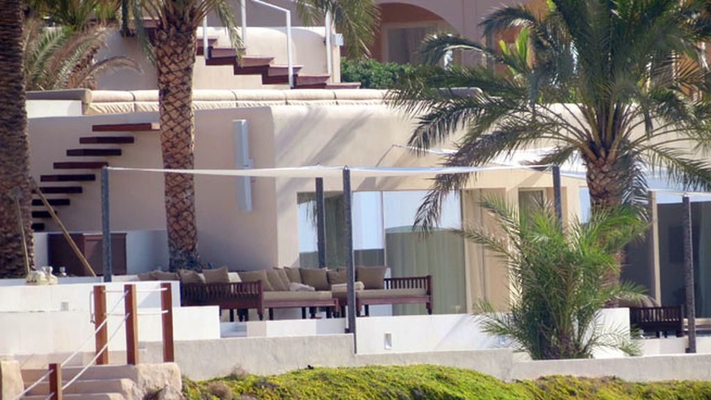 Todos los detalles de las vacaciones en Ibiza de Leonardo DiCaprio con su nueva chica