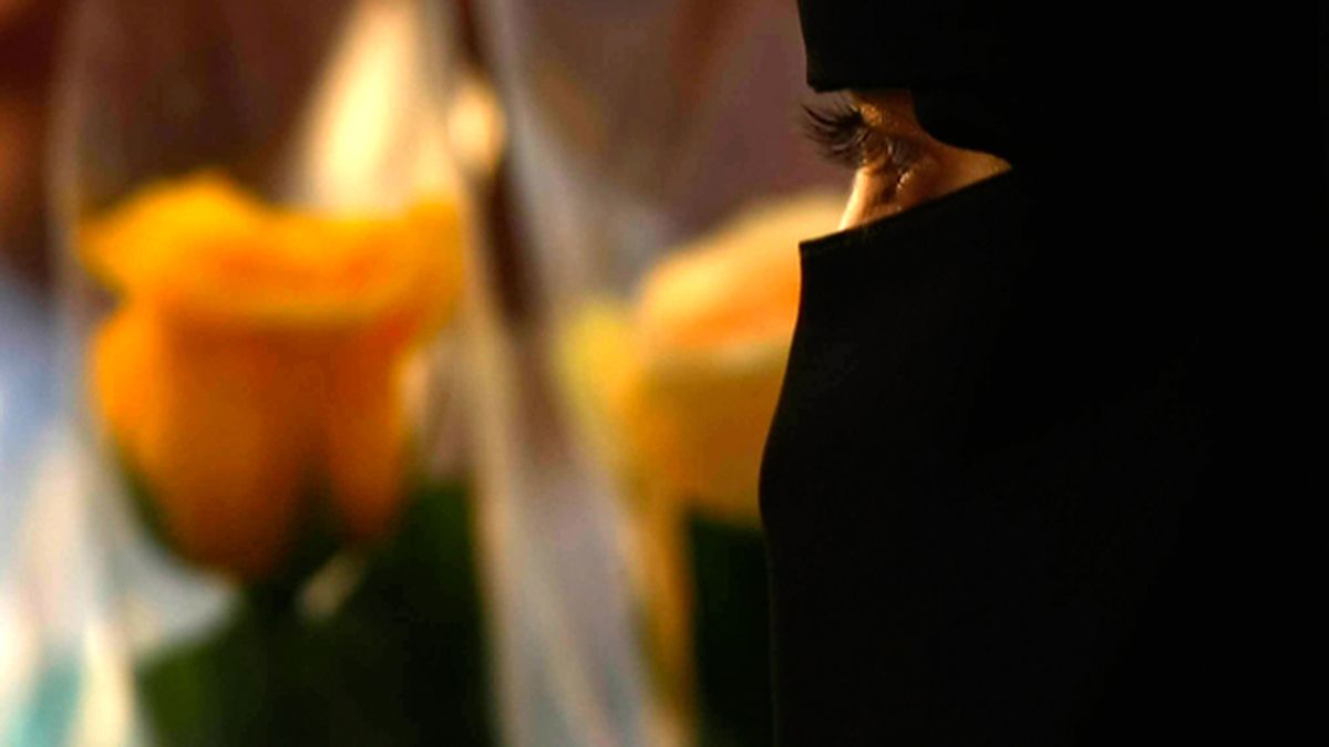 Muere una mujer saudí tras impedir que fuera atendida por médicos varones
