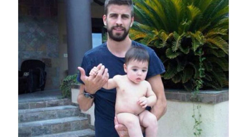 Shakira y su familia feliz