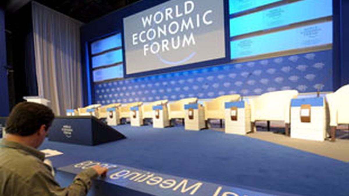 Últimos preparativos en Davos. Foto: EFE