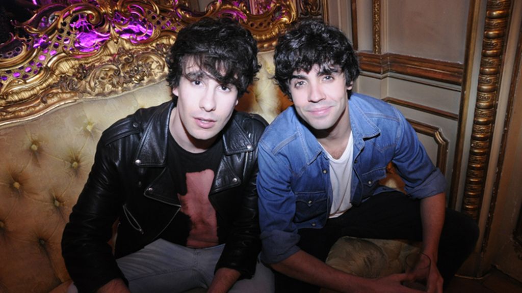 Javier Calvo y Javier Ambrossi, autores de "La Llamada", la obra del momento