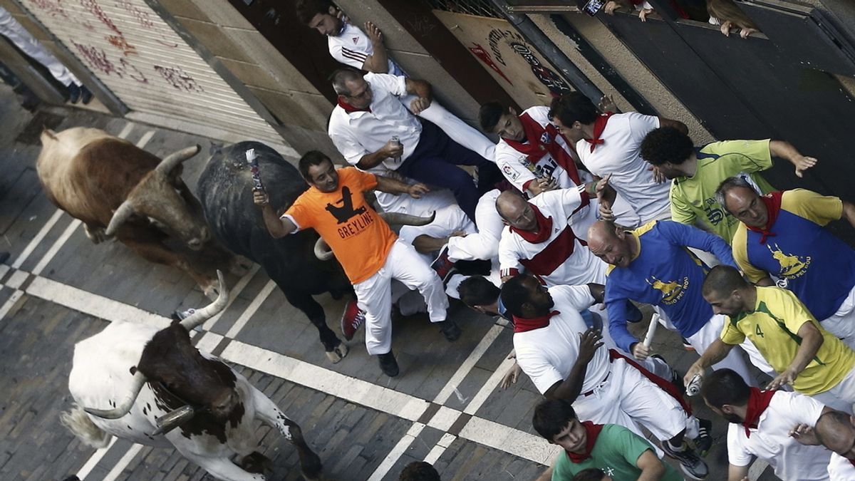 Los Garcigrande dejan dos heridos por asta en el encierro más rápido