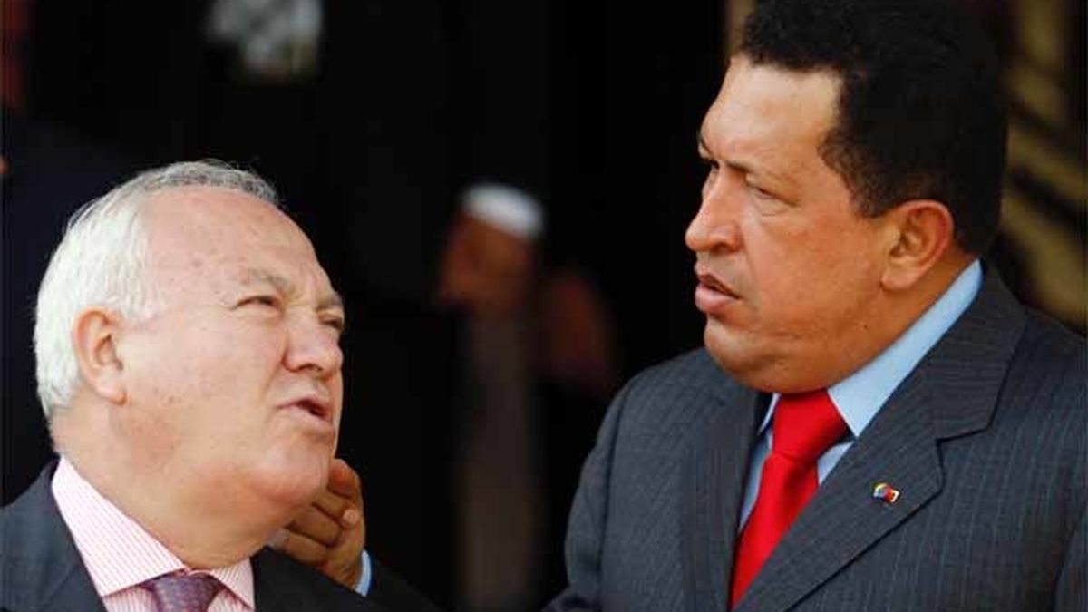 Moratinos y Chávez