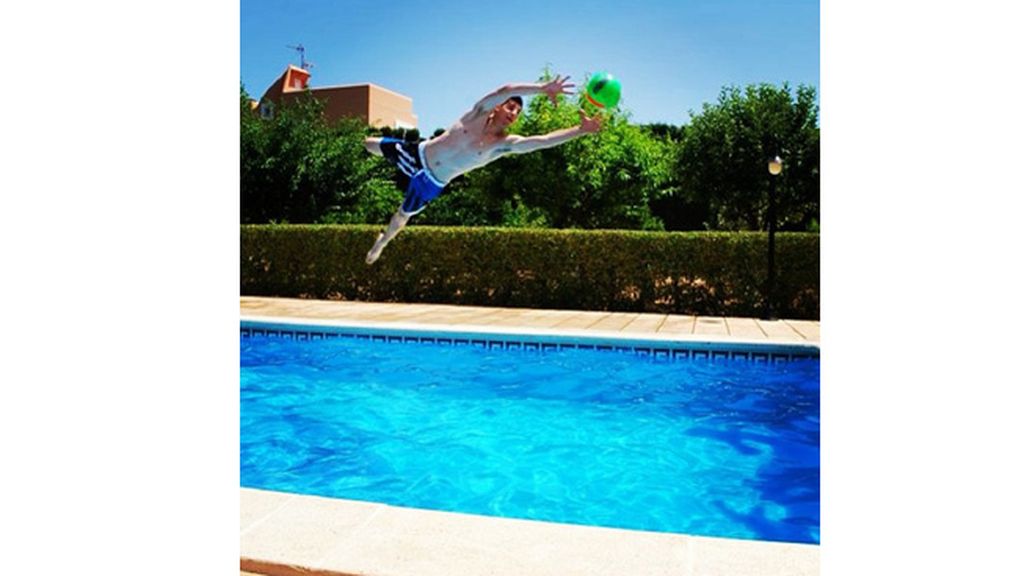 Courtois, jugador del Atlético de Madrid, de cabeza en Ibiza