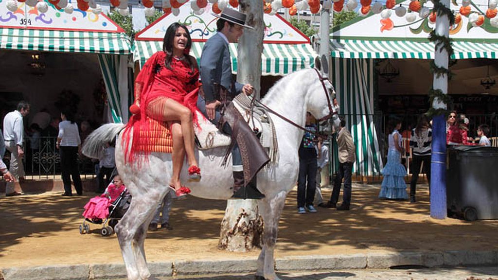 Invasión de Misses en la Feria