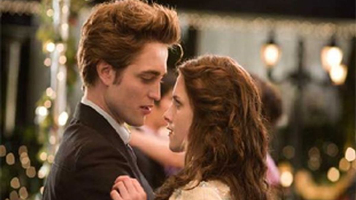 Pattinson y Stewart, elegidos la pareja del verano en una encuesta entre 2450 participantes. Foto: AP