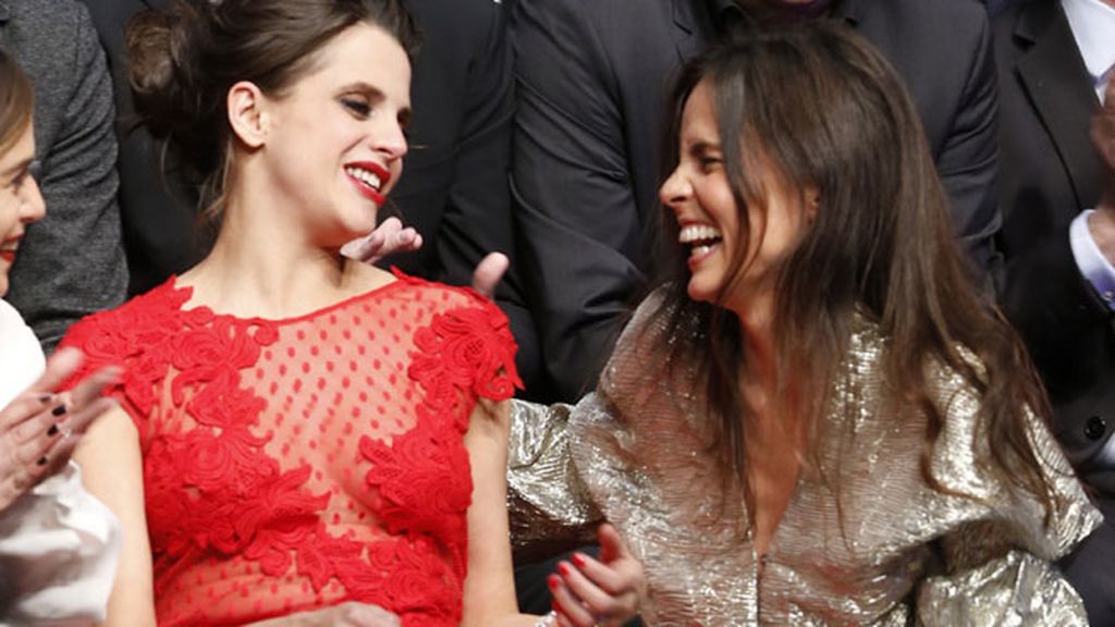 Elena Anaya protagoniza a lo Jennifer Lawrence la fiesta de nominados a los Goya