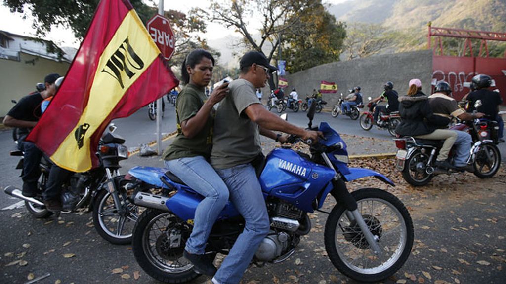 Sentimientos enfrentados tras la muerte de Chávez