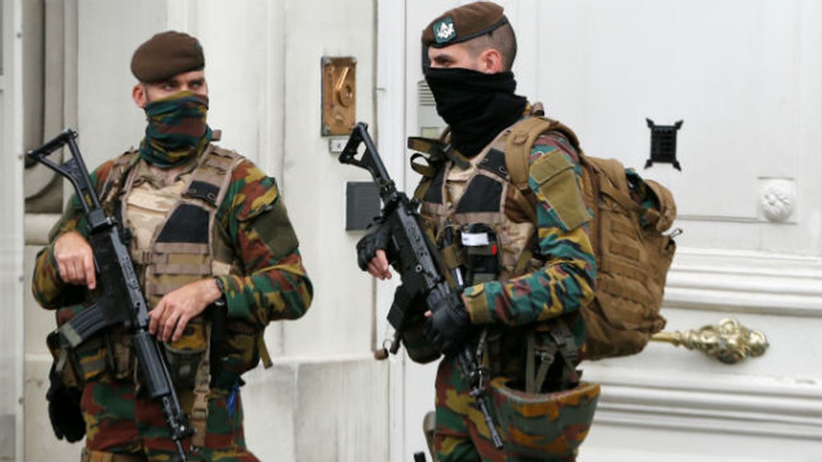 Reunión de seguridad en Bruselas, soldados