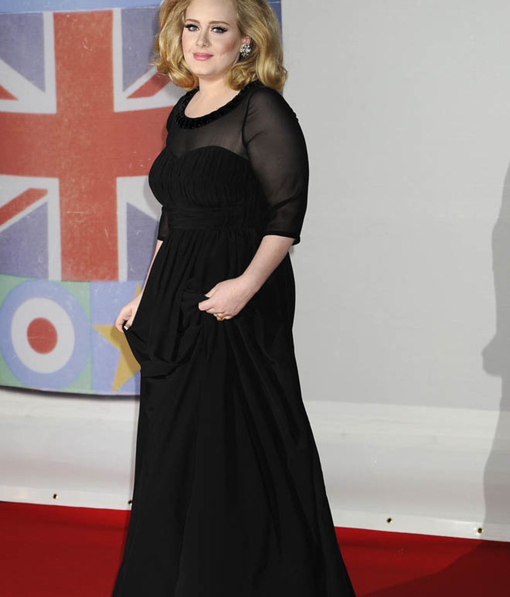 Adele, Kylie Minogue y Rihanna impresionan en los Brit Awards