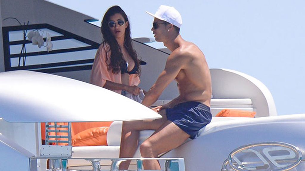 Se recupera de su lesión con su inseparable Ricardo Regufe y compañía