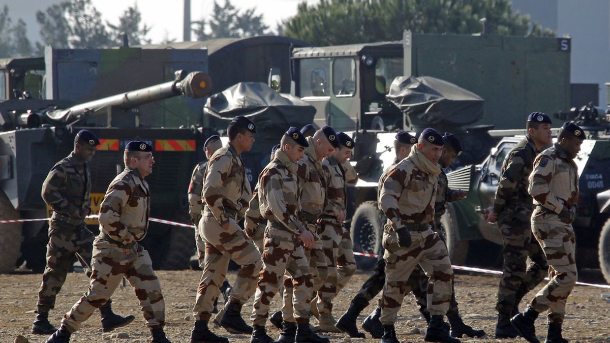 Militares franceses en la base de Miramas
