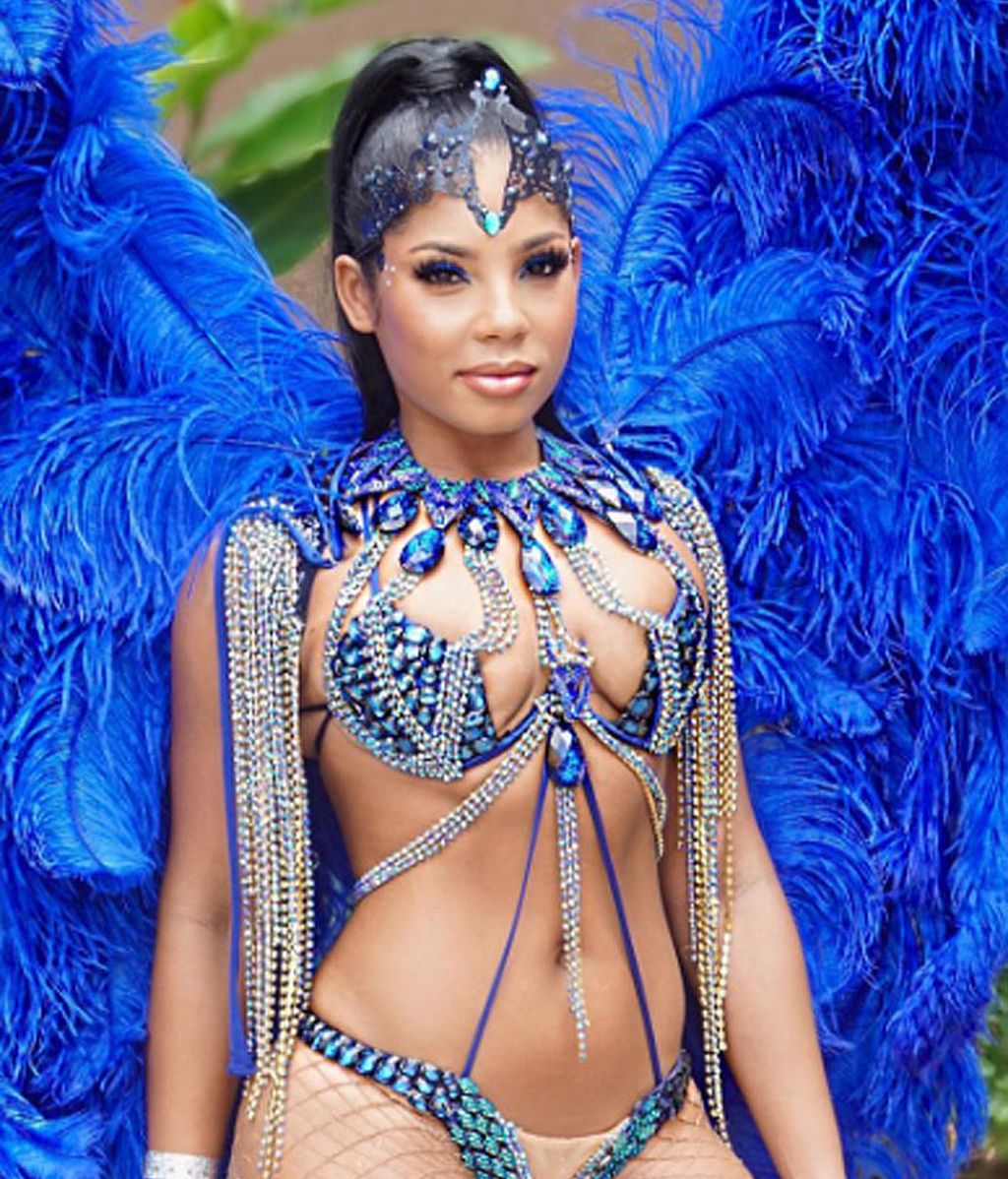 La novia de Bolt, 'it girl' reina del carnaval