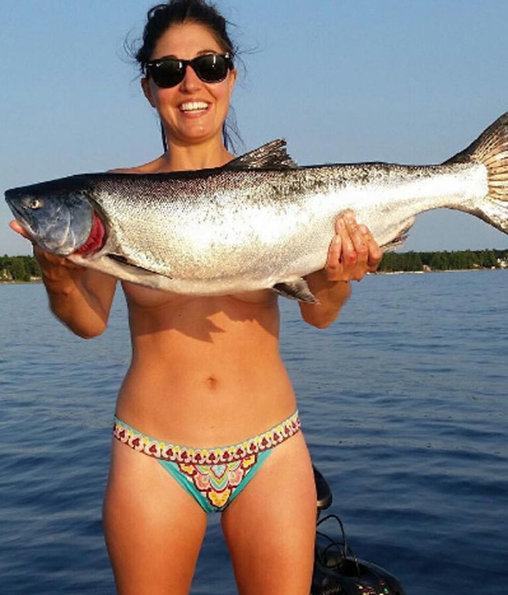 #Fishbra, la moda de utilizar un pez como sujetador