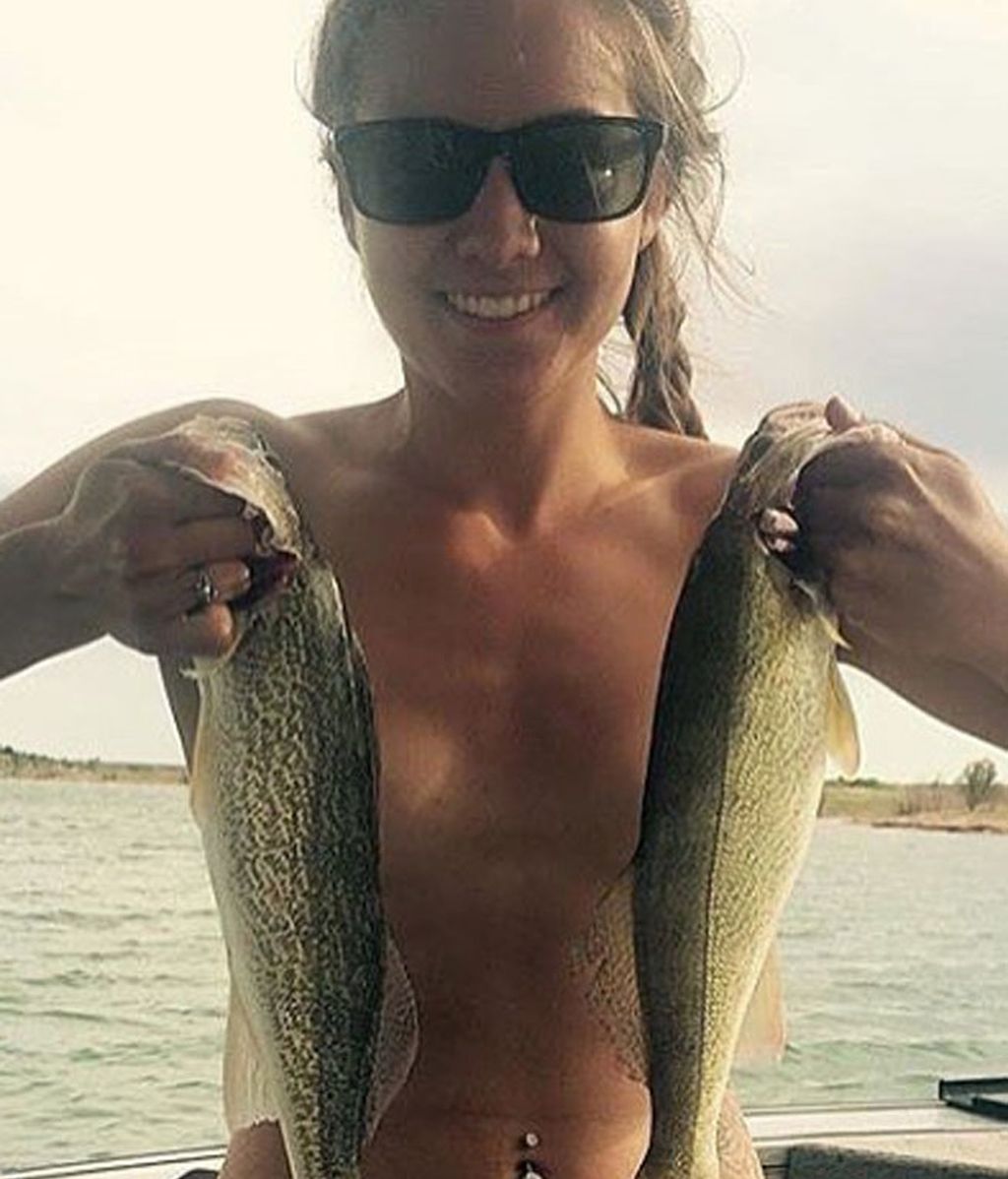 #Fishbra, la moda de utilizar un pez como sujetador