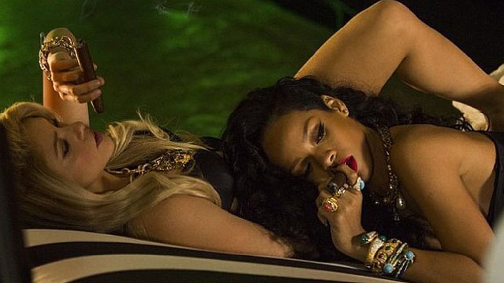 Shakira y Rihanna y 'Can't Remember To Forget You'