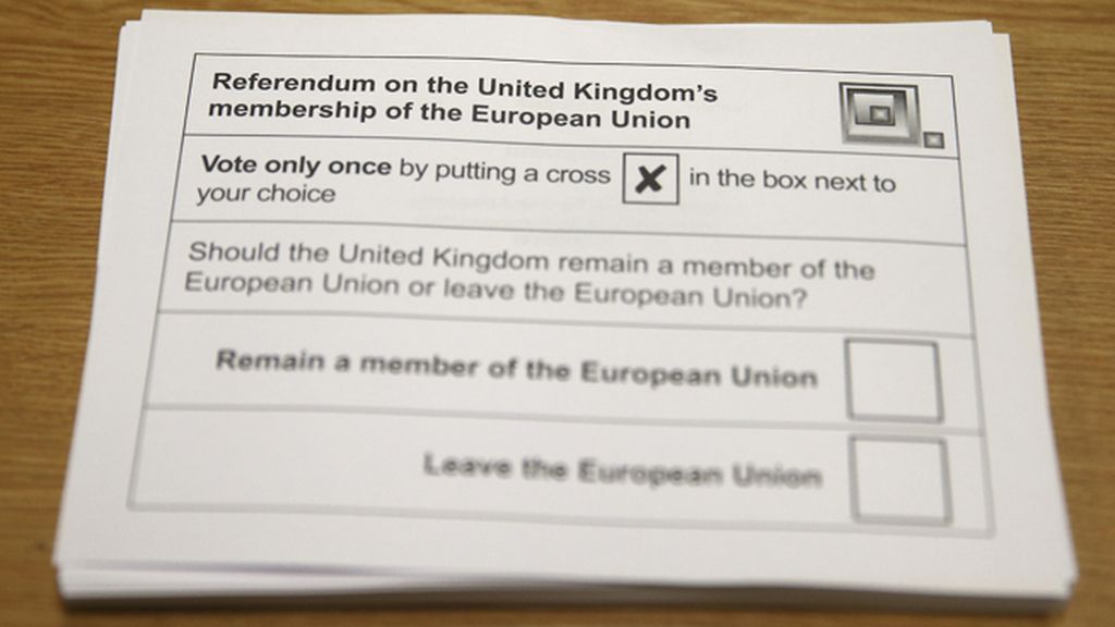 Papeleta de voto en el referéndum por la permanencia del Reino Unido en la UE