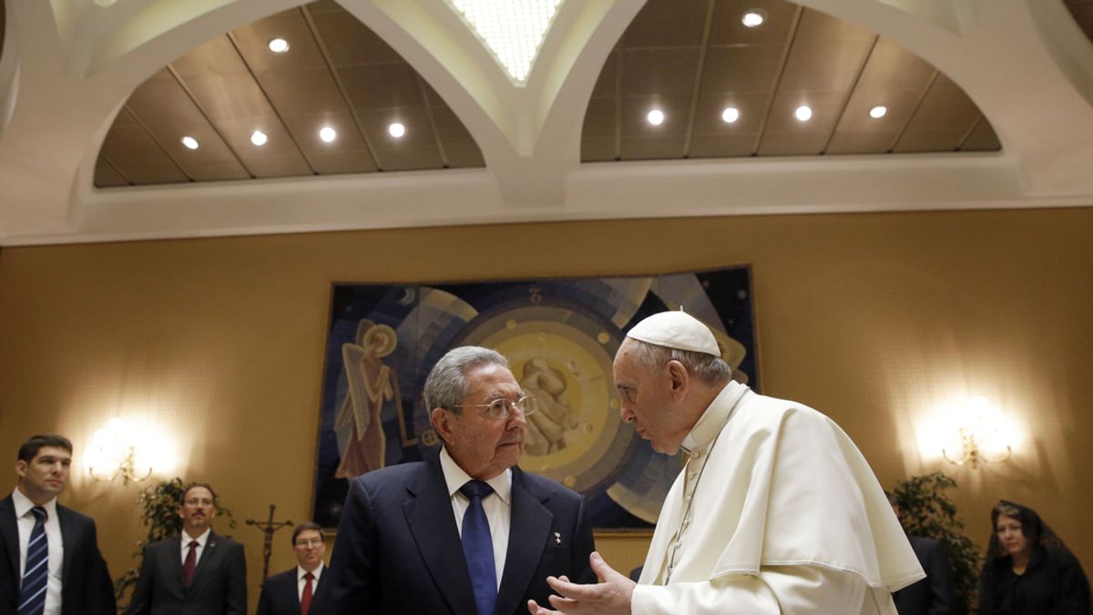 Raúl Castro y el Papa Francisco se reunen en El Vaticano