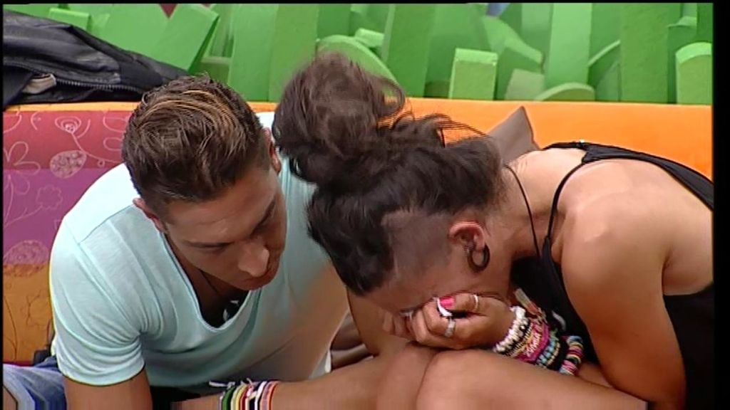 Raky no puede contener las lágrimas tras la expulsión del ‘pelocho’