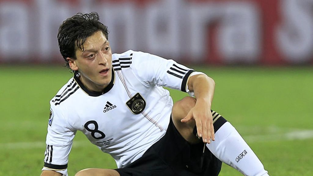 Ozil podría venir antes de lo previsto Ozil podría venir antes de lo previsto