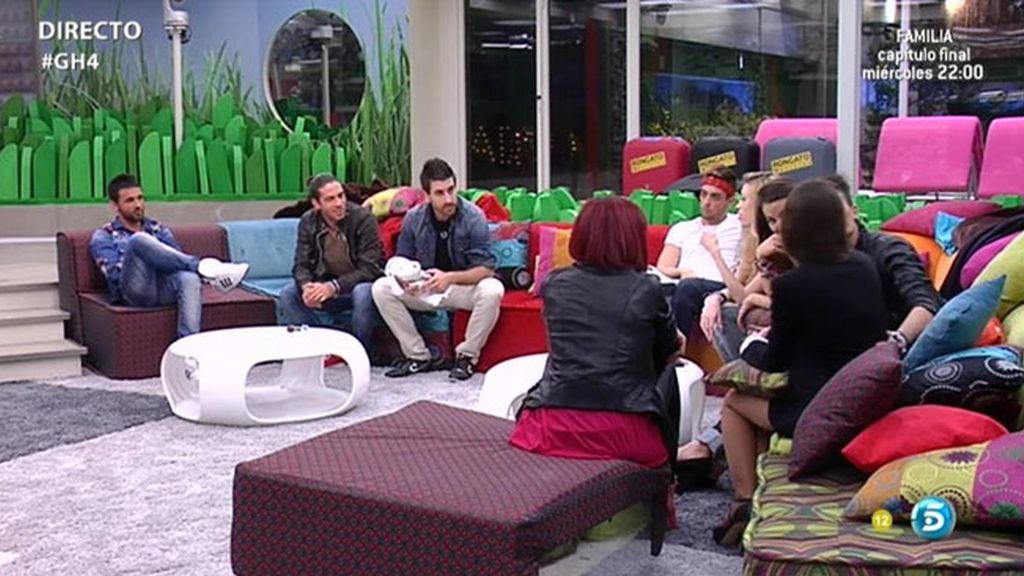 Comienza el juego para Danny, Eva y...Susana