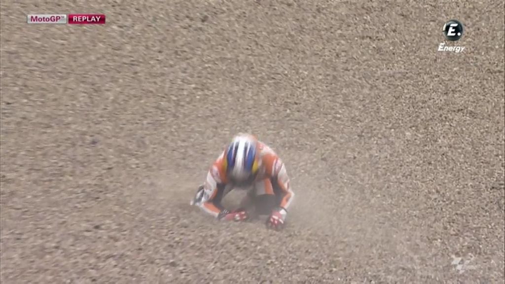 Caída muy dura de Dani Pedrosa
